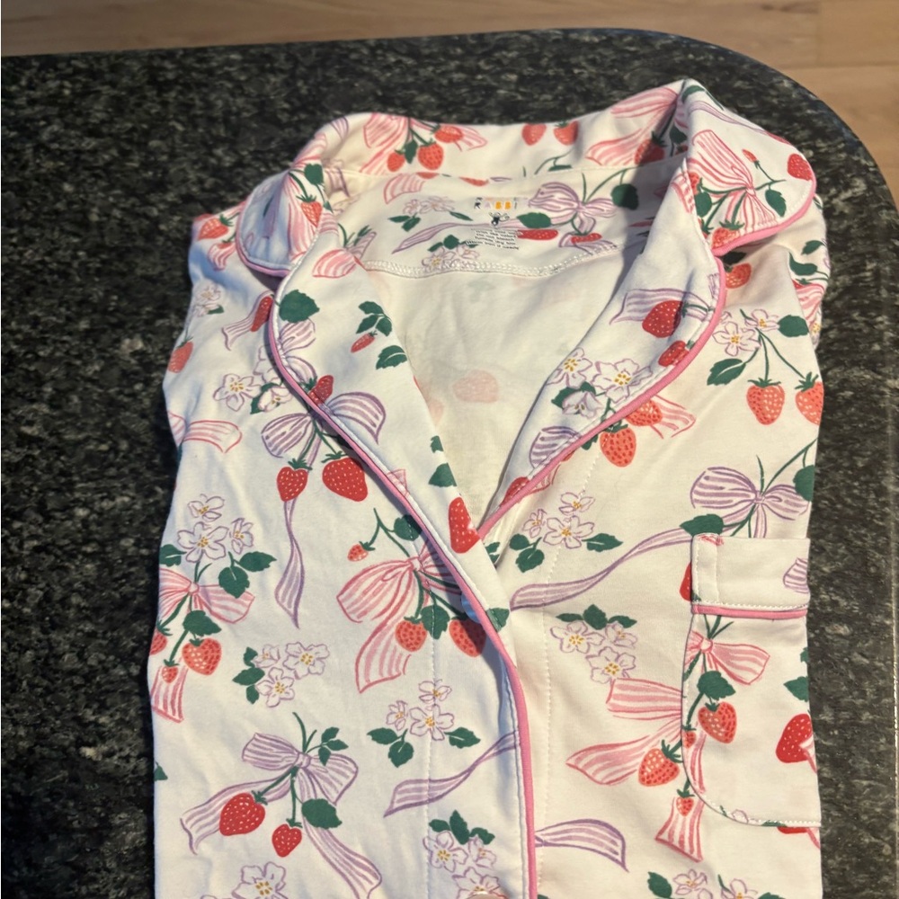 Roller Rabbit Strawberry Bows Polo Pajamas - Picture 2 of 2